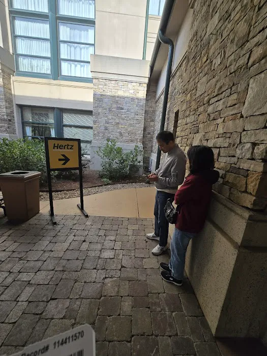 Hertz Car Rental - Alpharetta - Atlanta Marriott Picture 8