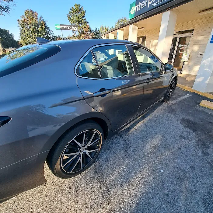 Enterprise Rent-A-Car Picture 10
