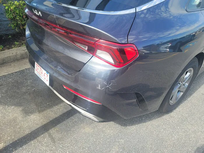 Avis Car Rental Picture 8