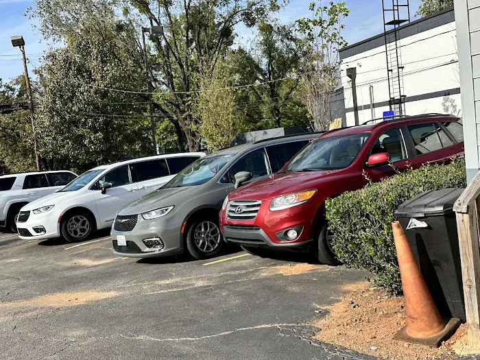 Avis Car Rental Picture 4