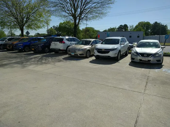 Hertz Car Rental - Roswell - Alpharetta Highway Picture 10