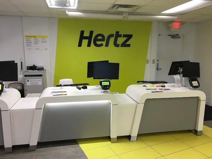 Hertz Car Rental - Roswell - Holcomb Bridge Road Picture 4