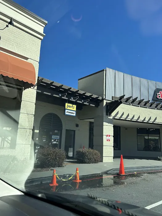 Hertz Car Rental - Roswell - Holcomb Bridge Road Picture 6