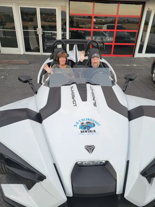 3-2-1 Slingshot Rentals.com Picture 2