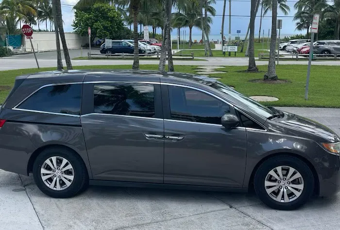 Big Boy Auto Rental LLC Picture 7
