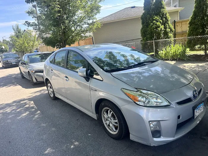 Sam’s car rental Picture 4