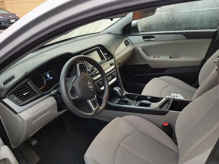 Enterprise Rent-A-Car Picture 3