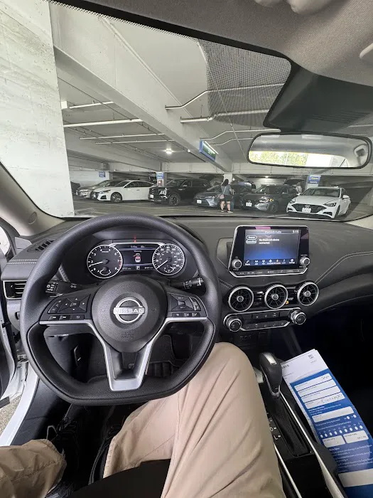 Hola Car Rentals Picture 1