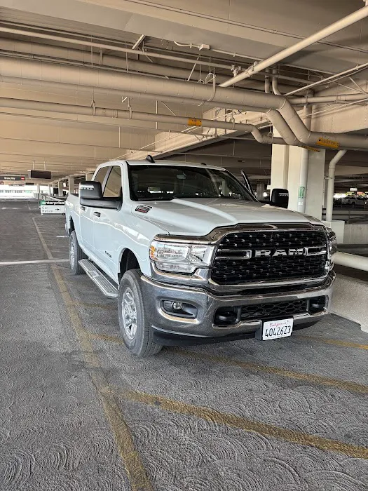 Hertz Las Vegas - Harry Reid International Airport Picture 1