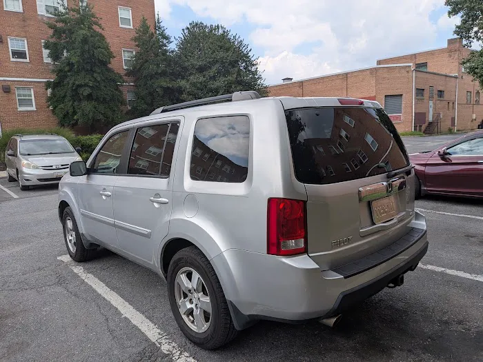 King G Car Rental Picture 1