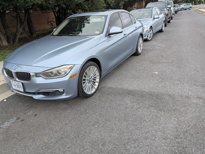 King G Car Rental Picture 9