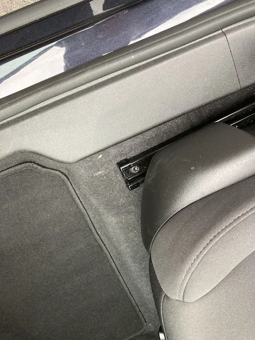 Avis Car Rental Picture 7