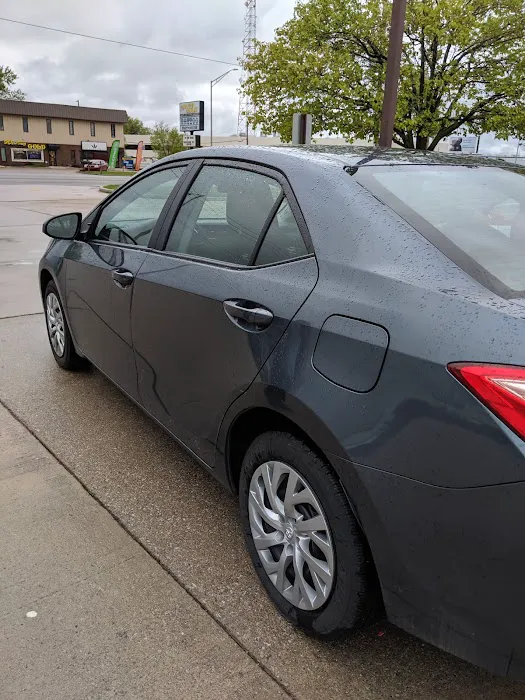 Hertz Car Rental - Fort Wayne - West Coliseum Boulevard Picture 10