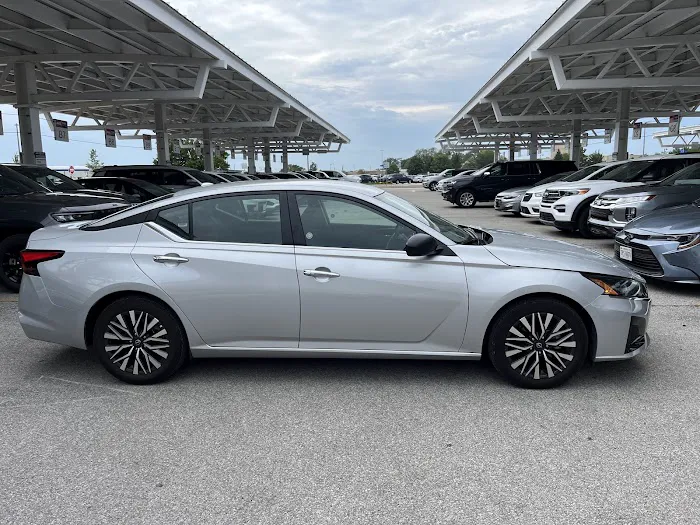 Avis Car Rental Picture 7