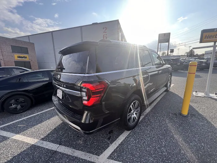 Hertz Car Rental - Harrisburg - Paxton Street Picture 10