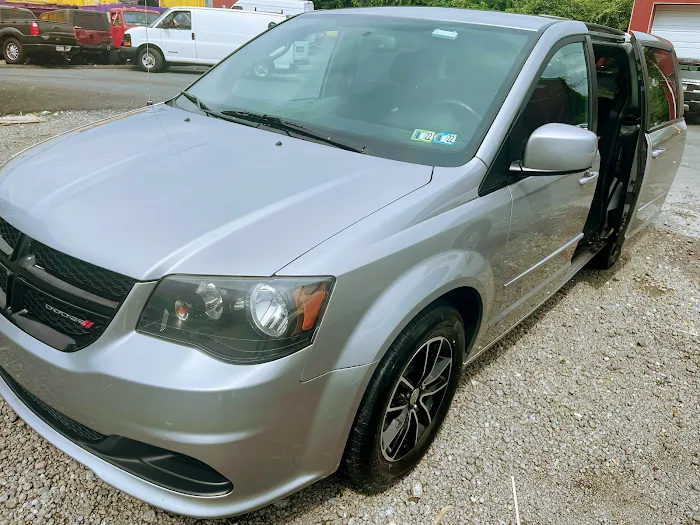 Rapid Car Rental Picture 6