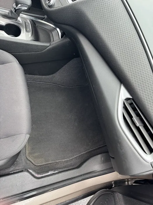 Hertz Car Rental - Mechanicsburg - Carlisle Pike Picture 9