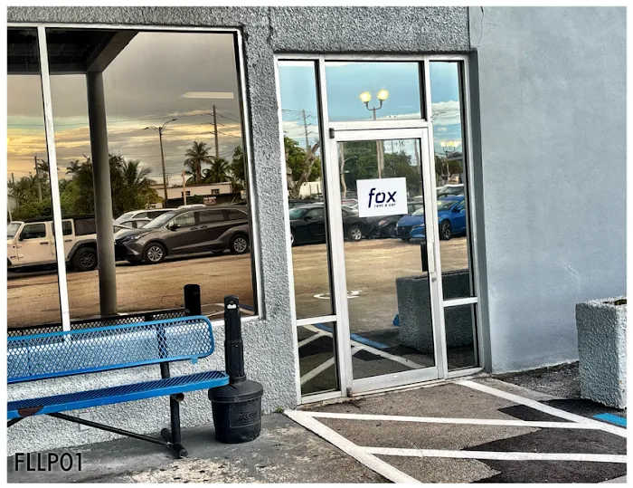 Fox Rent A Car Port Everglades Picture 3