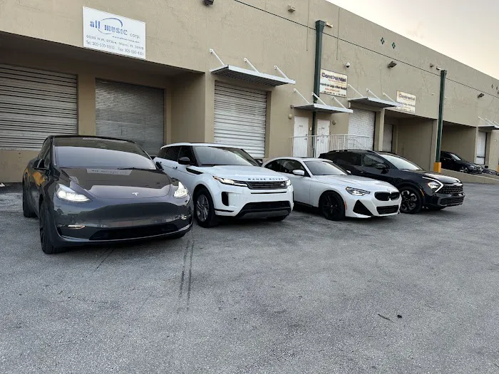 Freeway Rental Car Picture 8