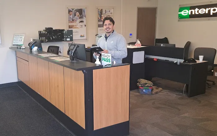 Enterprise Rent-A-Car Picture 9