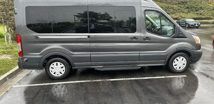 Vacation Vehicle Rentals Picture 4
