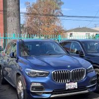 Sisters Cars Rentals ico