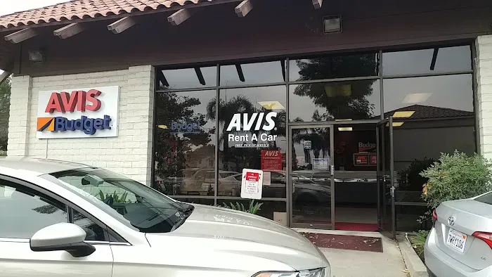 Avis Car Rental Picture 1