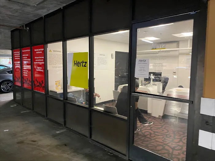 Hertz Car Rental - La Jolla - San Diego Marriott Picture 6