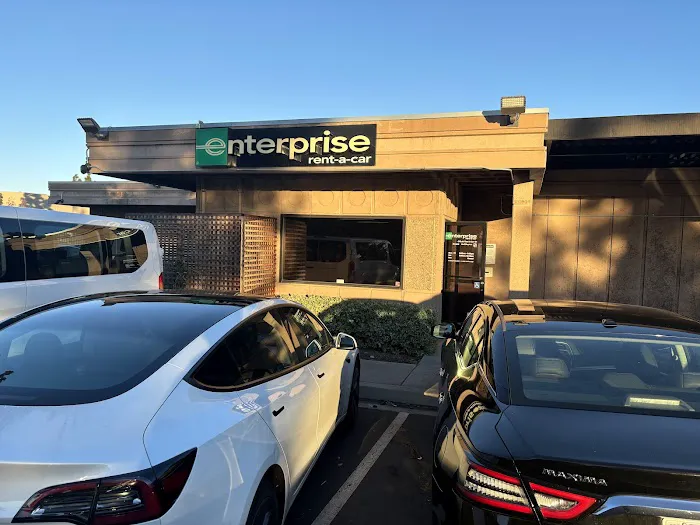 Enterprise Rent-A-Car Picture 9