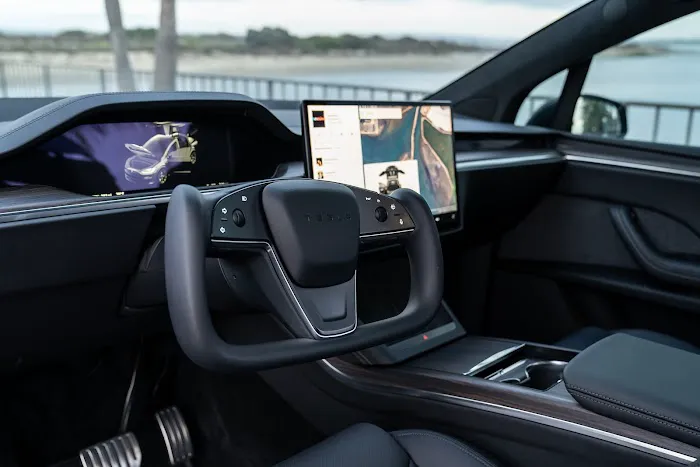 Pacific Ride Tesla Rentals Picture 2