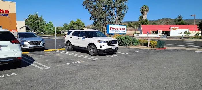 Avis Car Rental Picture 4