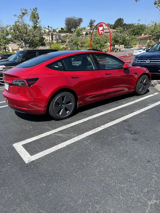 Avis Car Rental Picture 8