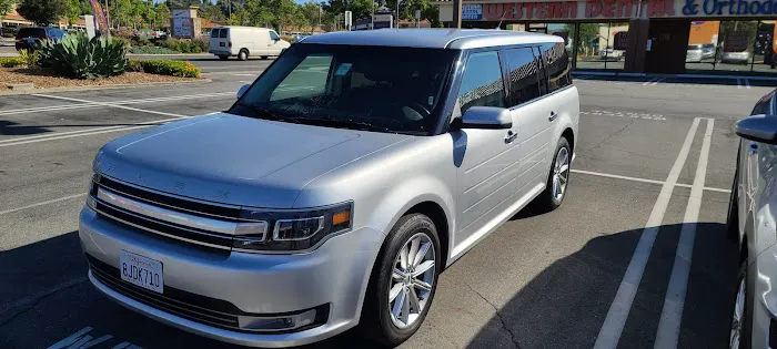 Avis Car Rental Picture 5