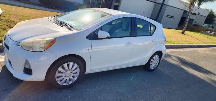 RENT A PRIUS Picture 9