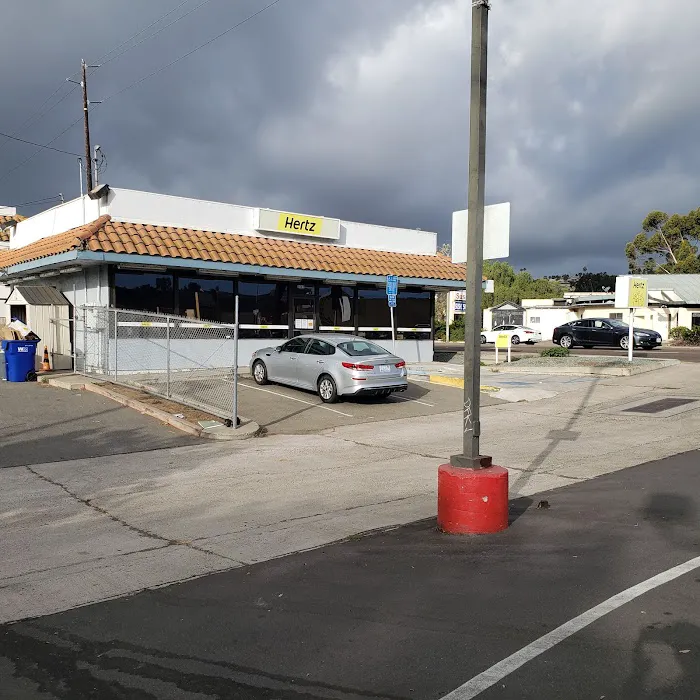 Hertz Car Rental - San Diego - Pacific Beach Picture 10