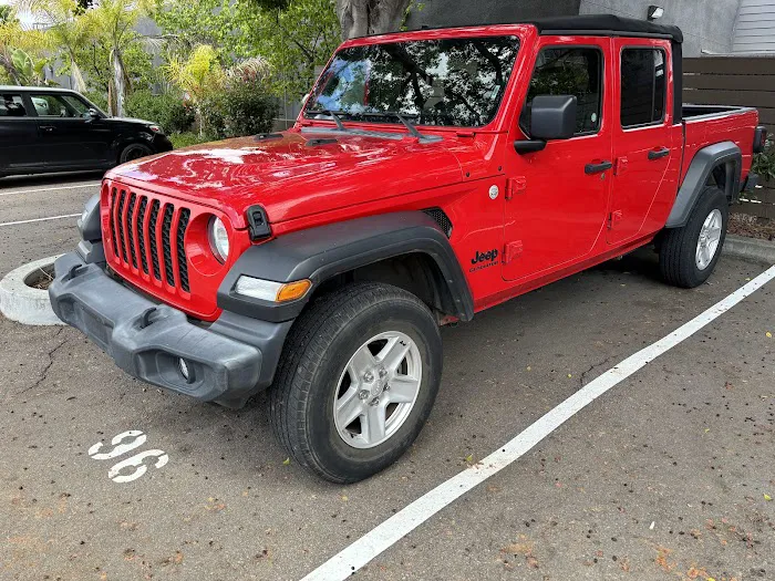 Avis Car Rental Picture 7