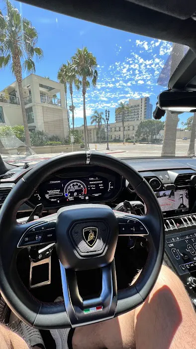 SD Lambo Exotic Car Rental Picture 2