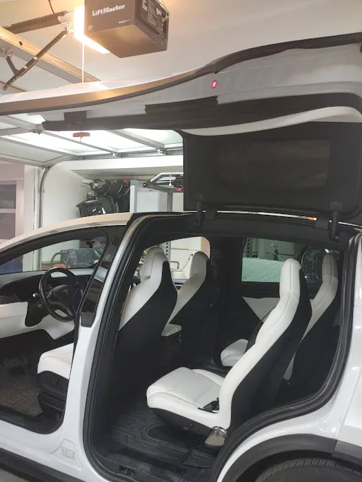 FrunkYea Tesla Rentals Picture 10