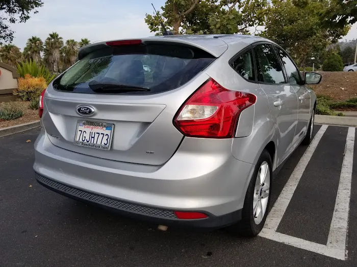 Easy Rent A Car Picture 2