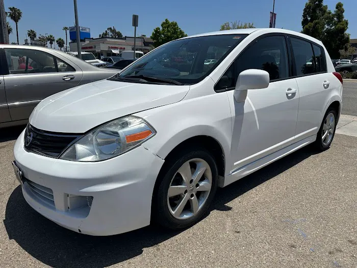 Sensible Car Rental Picture 3