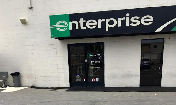 Enterprise Rent-A-Car Picture 1