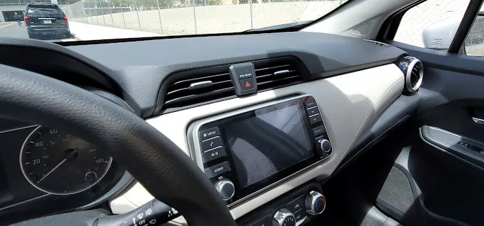 Avis Car Rental Picture 2
