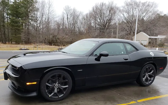 Avis Car Rental Picture 1