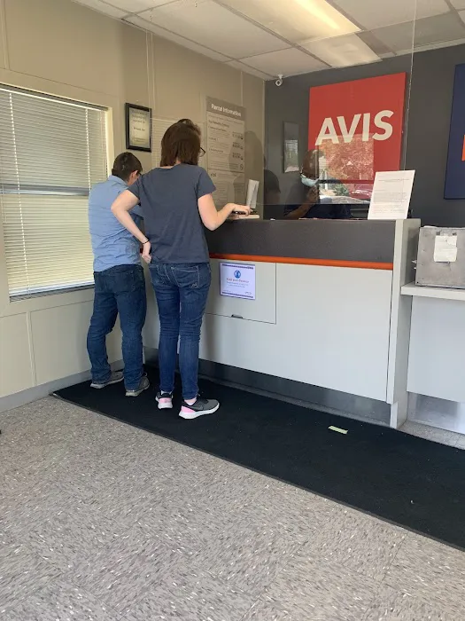 Avis Car Rental Picture 3