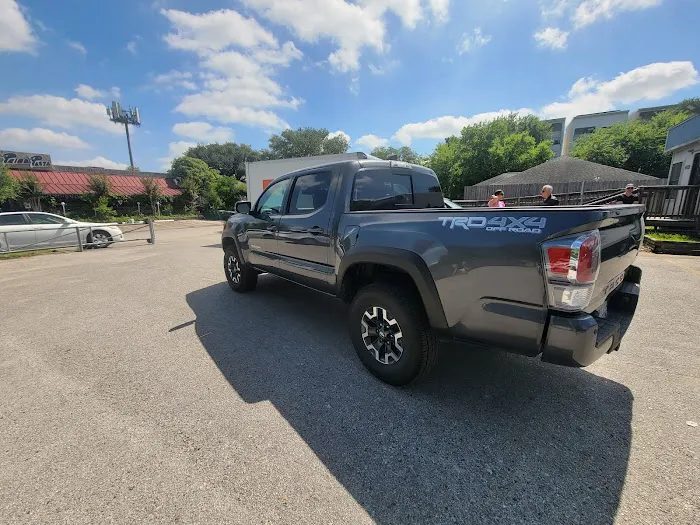 Budget Car Rental Picture 3