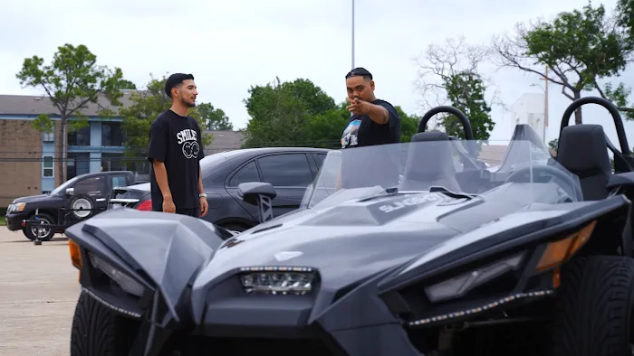 Slingshot rentals Aim Houston Picture 4