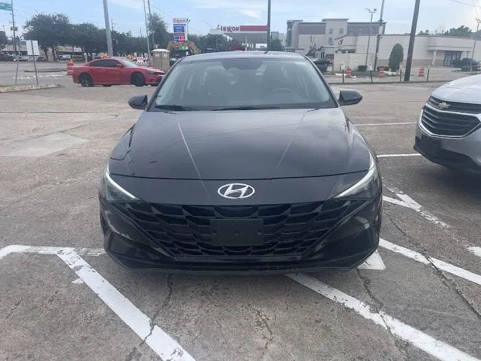 Hertz Car Rental - Houston - South Main Street Picture 6