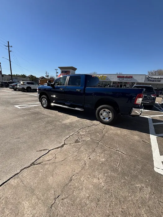 Hertz Car Rental - Houston - South Main Street Picture 4