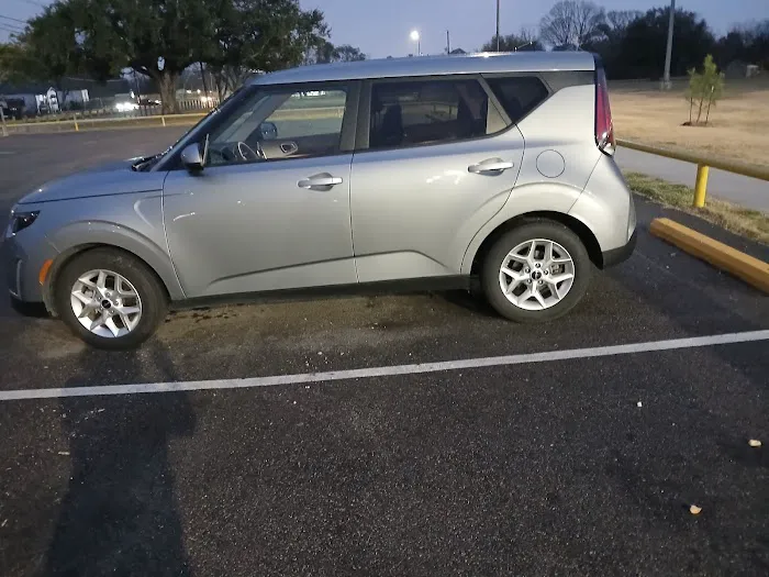 Enterprise Rent-A-Car Picture 3