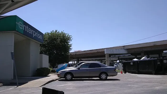 Enterprise Rent-A-Car Picture 2